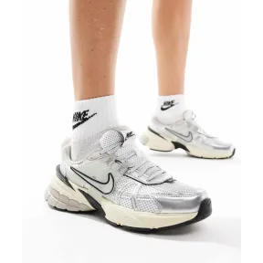 Zapatillas NIKE V2K RUN, Tallas 42 a 50 disponibles