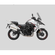 Benelli TRK 702 EU5+: Maletas Shad gratis y 5 años de garantía