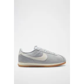 Cortez Nike en gris claro de nobuk