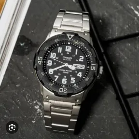 Reloj deportivo Casio MRW-200HD-1BVEF con acero inoxidable