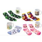 Tazas y calcetines de dibujos a juego por menos de 9 €