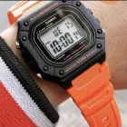 Casio W-218H digital naranja y negro de 43 mm