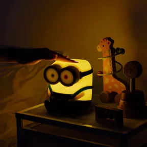 Luz Nocturna Infantil de Minions - Grupo Erik