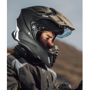 AIROH COMMANDER 2. Casco de moto en fibra compuesta.