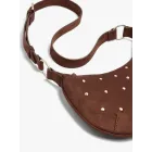 Bandolera con tachuelas