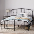 Cama de forja con estructura resistente y elegante