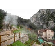 Hotel Balneario La Hermida 4* en Cantabria: Desayuno y termas