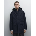 Parka de Massimo Dutti elegante y versátil