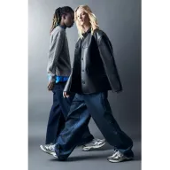 Sneakers 03: Comodidad y Estilo en Cada Paso