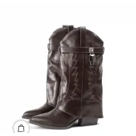 Pantalón Estilo Cowboy con Bor y Hebilla en Botas