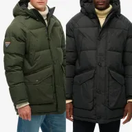 Parka de SUPERDRY para invierno elegante y cómoda
