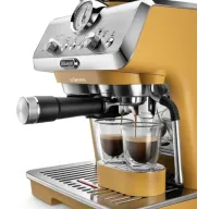 La Specialista Arte De'Longhi en verde y amarillo