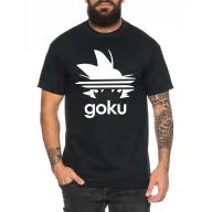 Camiseta negra de Goku.