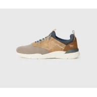 2 modelos de zapatillas Mustang