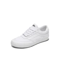 Ryland Vans en Blanco y Negro.