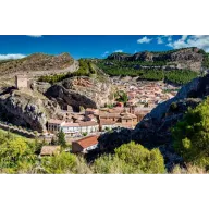 Escapada a Zaragoza: Hotel 3* y lago termal desde 29€