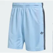 Pantalón corto adidas Adicolor Jacquard con bolsillos.