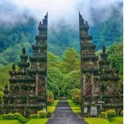 Vuelos de IDA y VUELTA a INDONESIA desde Málaga por 369€