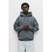 Sudadera con capucha en varios colores básicos