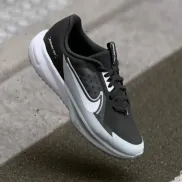 Nike Sonic Fly Unisex: Zapatillas Running Asfalto Negro