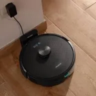 Aspirador Robot Conga M70: Eficiencia en limpieza diaria.