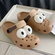 Zuecos con Ojos Grandes en 3D