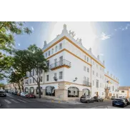 Hotel 4 estrellas en Jerez: Cata de vinos y desayuno