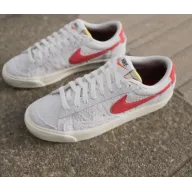 Zapatillas Nike BLAZER LOW 77 VINTAGE gris claro 35.5-38