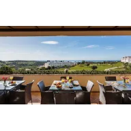 Escapada en Apartamentos Familiares en Estepona con Selwo.