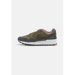 Nike AIR PEGASUS 89 verde oliva - Tallas 35.5 a 36.5