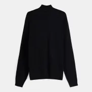 Jersey negro elegante y cómodo