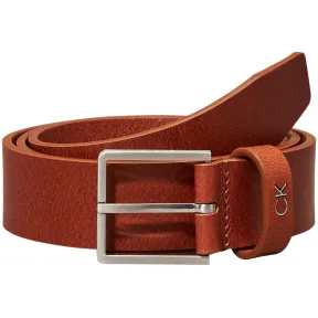 Cinturón Calvin Klein de piel elegante y duradero