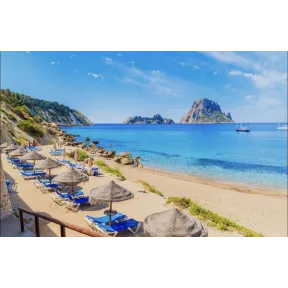 Ibiza desde 29€ en Julio: Vuelos a Bilbao desde varios aeropuertos