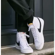 Zapatillas altas NIKE BLAZER '77 unisex blancas hasta 36,5