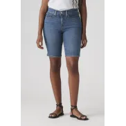Bermudas LEVI’S para un estilo casual.