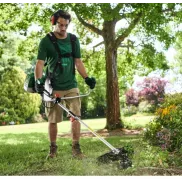 Desbrozadora a gasolina para jardinería eficiente