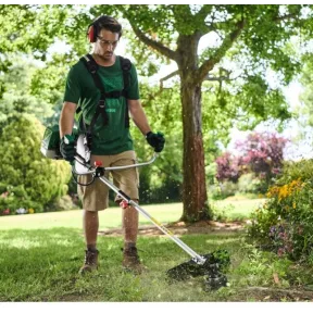 Desbrozadora a gasolina para jardinería eficiente