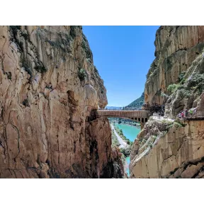 Visita guiada al Caminito del Rey + 2 noches en Hostal en Málaga