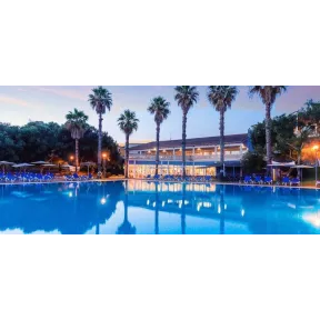 Menorca 4* Apartamento: Vuelo + Hotel 3 noches, 25 Mayo