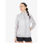 Chaqueta ligera de montaña y trekking Quechua MH900 para mujer.
