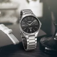 Reloj Classic Lorus Sapphire de 40mm