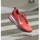 Mujer Nike Vomero 18 SE 2: Zapatillas de running