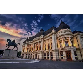 Bucarest: Vuelo + Alojamiento 4 Días desde Girona, 115€