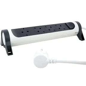 Regleta de enchufes LEGRAND con 4 tomas y 3 m de cable.