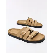 Sandalia plana con hebillas de Bershka, tallas 35 a 41