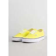Vans Authentic neón amarillo en Zalando Privé a 16€ (-77%)
