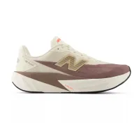 Rebel V5 de New Balance: Zapatillas FuelCell Innovadoras