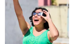 Gafas del eclipse 2026: cómo saber si las tuyas son falsas