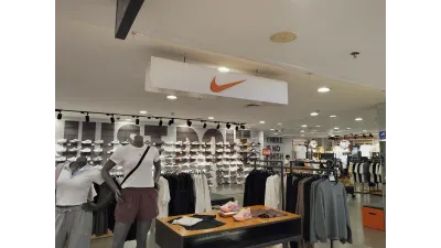 Nike se repliega en China: adiós a miles de vendedores online
