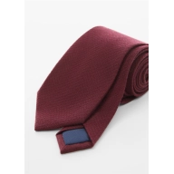 Corbatas de hombre hasta -90% de descuento en Mango Outlet.